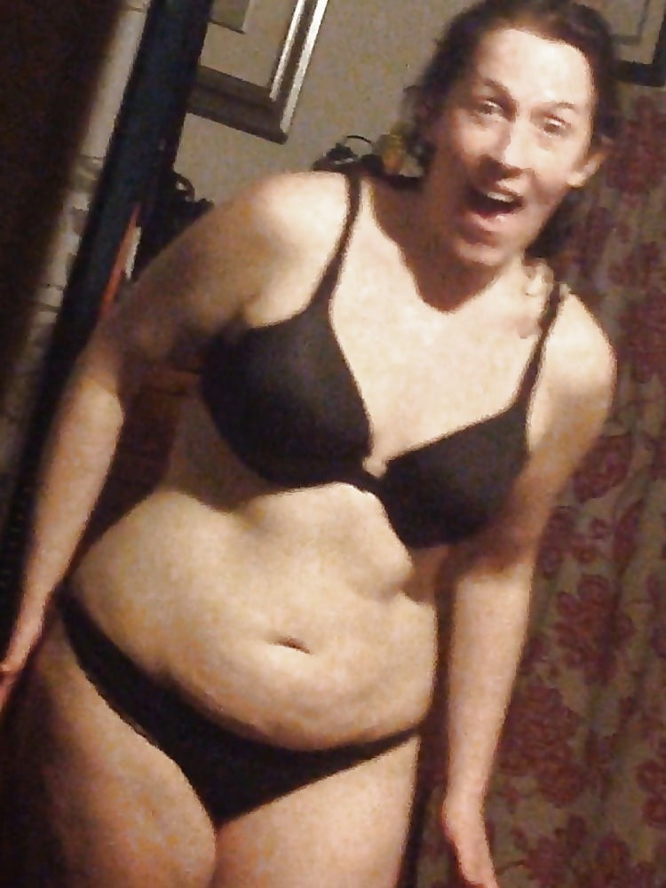 Sex Gallery Amateur Wife Dressed Undressed