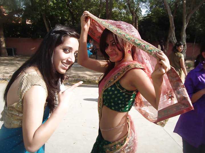 Sex Gallery indian girls in saree