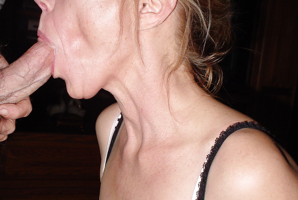 Sex Gallery Love to Suck