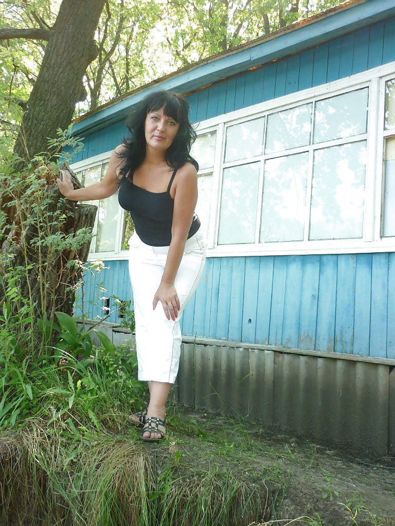 Sex Gallery A luscivious russian mature Yulia.