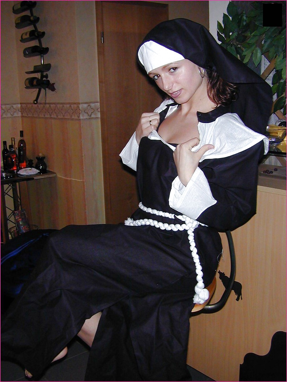Sex Gallery HOT GERMAN NUN