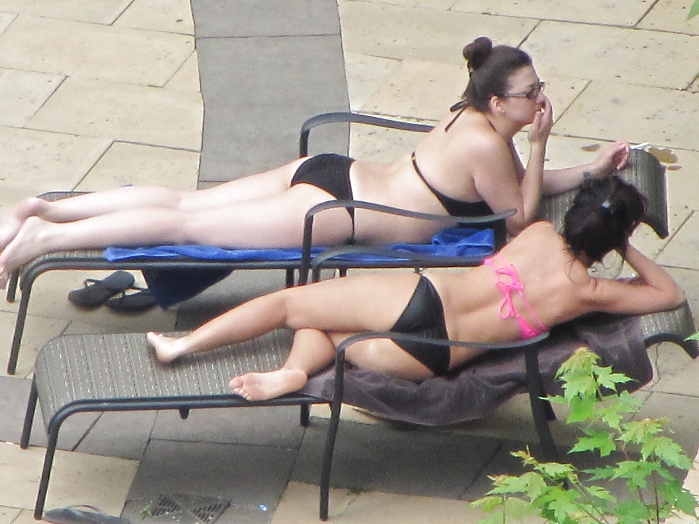 Sex Gallery Cuties by the pool - Toronto Ontario Canada