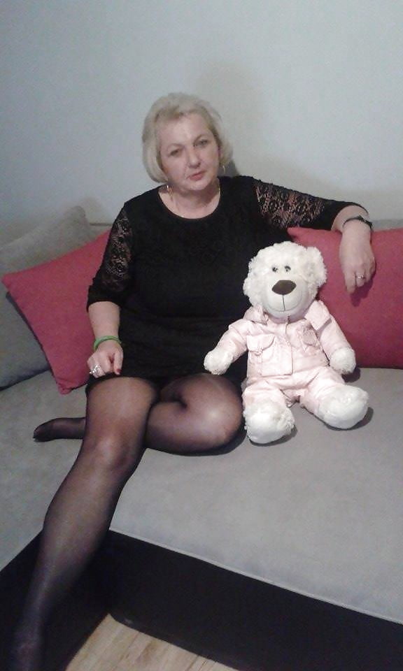 Sex Gallery Beth - Sexy Granny