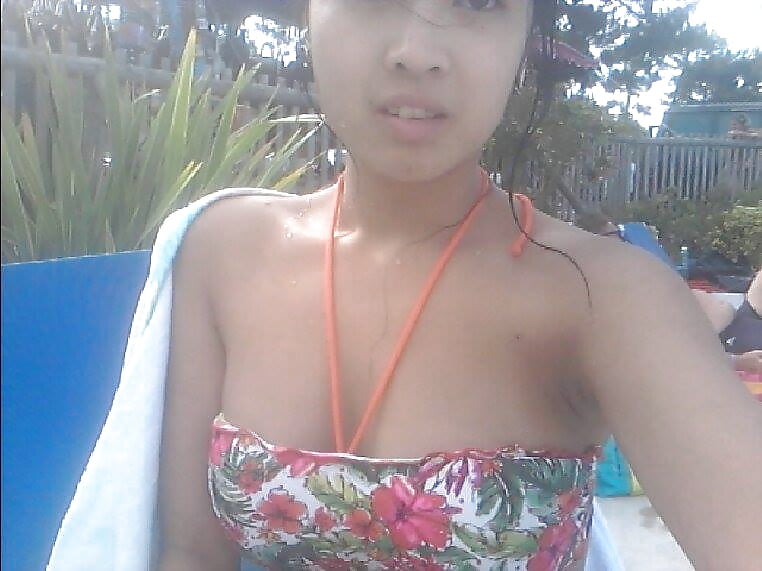 Sex Gallery Asian selfie teen