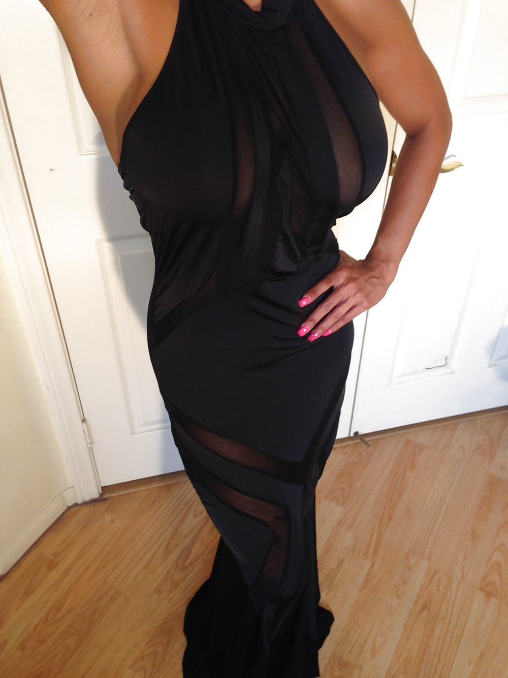 Sex Gallery Busty eBay Seller #12