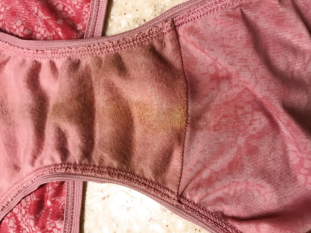 Sex Gallery Wife's dirty, smelly panties