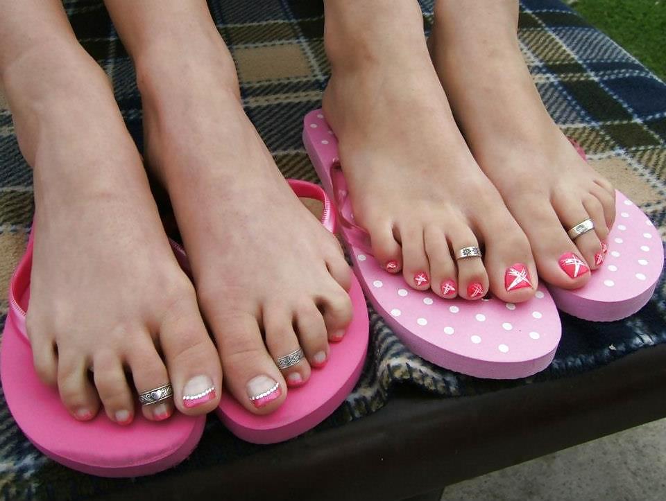 Sex Gallery Jewel Pink Feet and Flip Flops.
