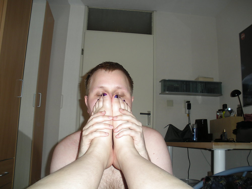 Sex Gallery My Smelly Feet 19yo (tease + reward)