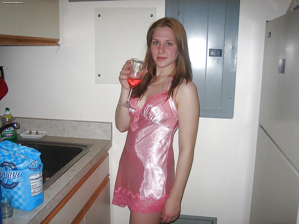 Sex Gallery Single girl in Satin nighty