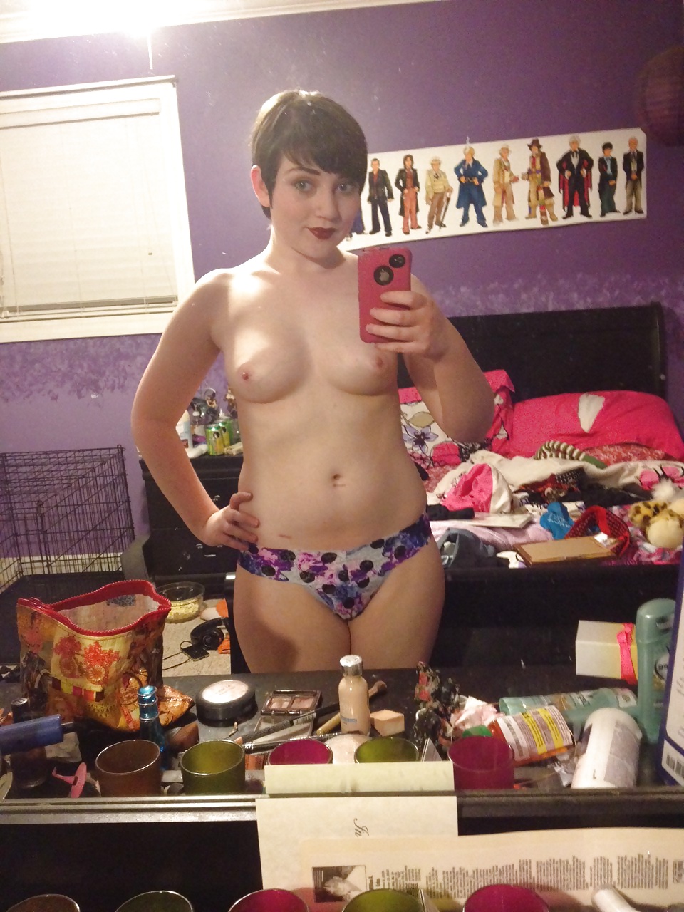 Sex Gallery Selfies: Homemade, Self-Shot, Teens and Wives