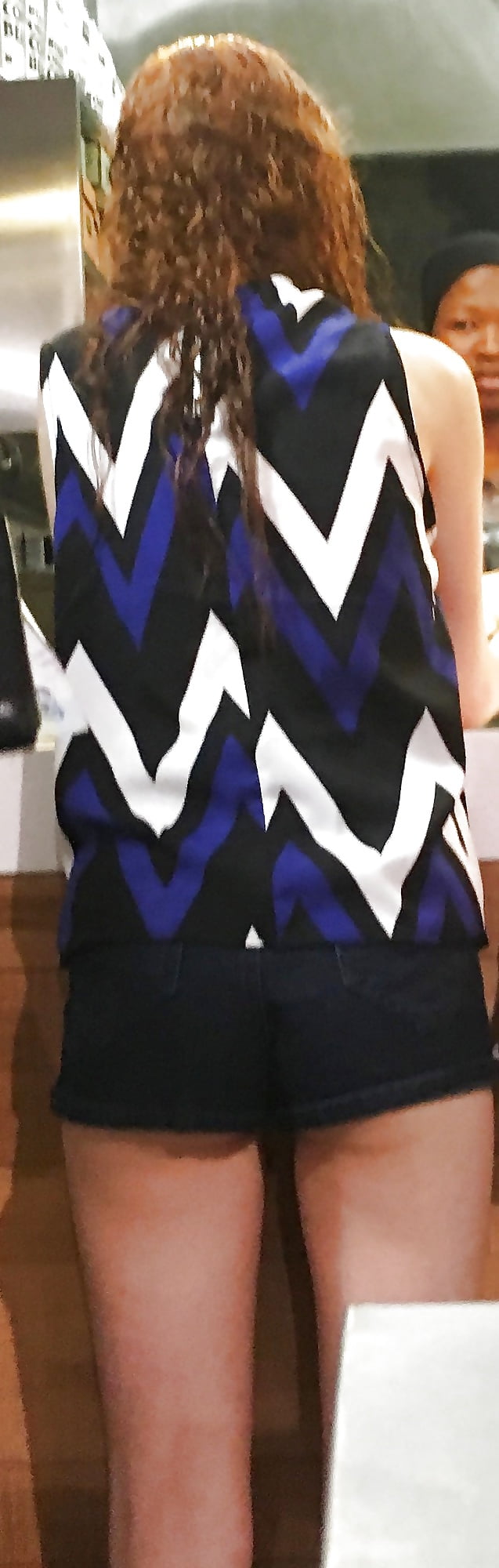 Sex Gallery Tiny tight redhead slut mall teen in tiny shorts