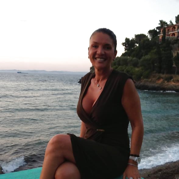 Sex Gallery Italian MILF Alessandra&Patrizia fb