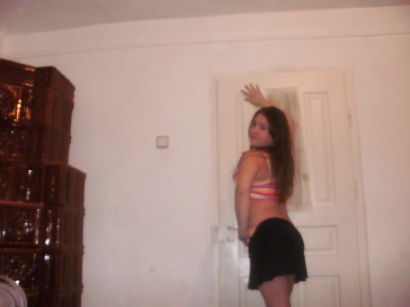 Sex Gallery a old 19 slut