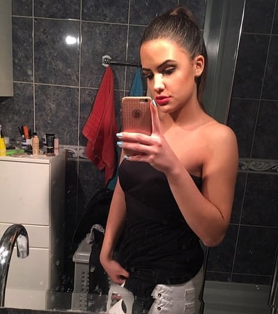 ana guzata ribetina komentarisi i drkaj serbian teen ass         