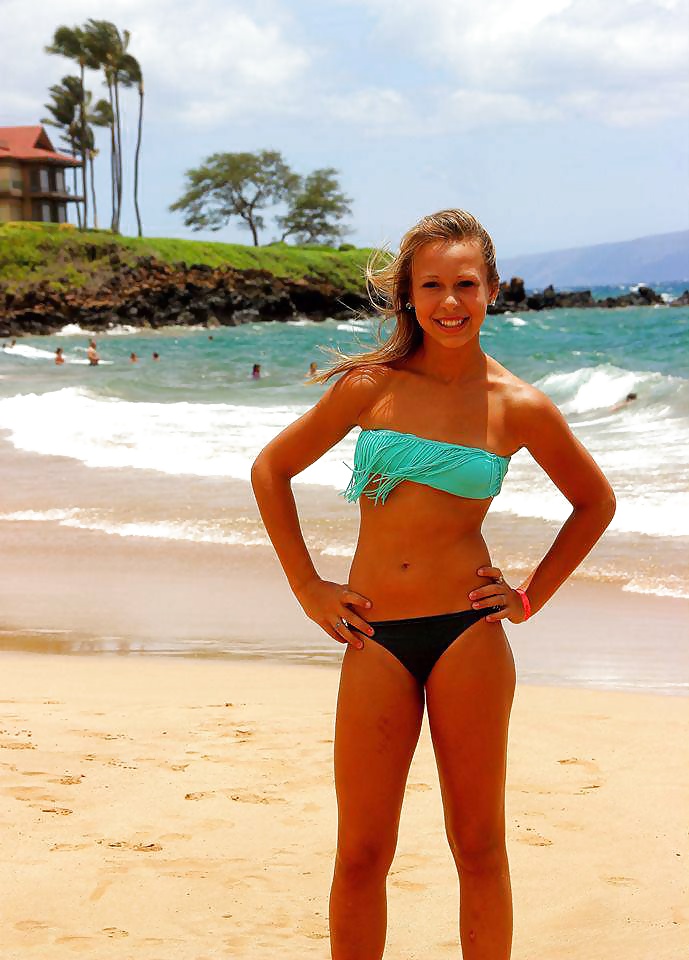 Sex Gallery Girls in Bikinis 38