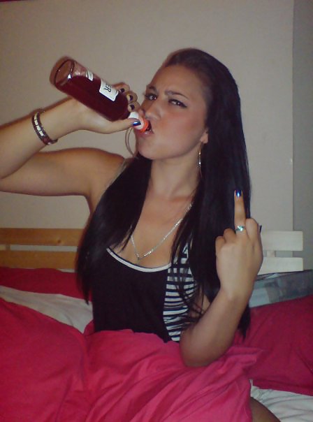 Sex Gallery Carrie Williams - youngest of 3 chav slag sisters