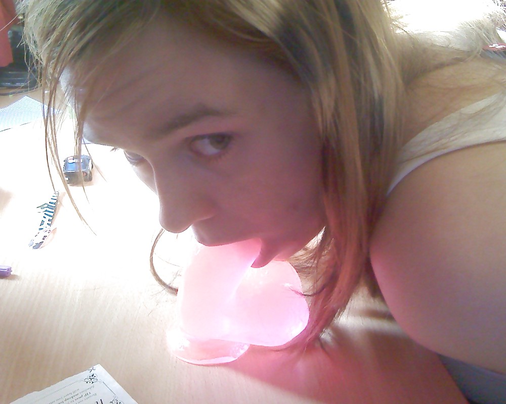 Sex Gallery SmutDates Username:  BillieJoe18F