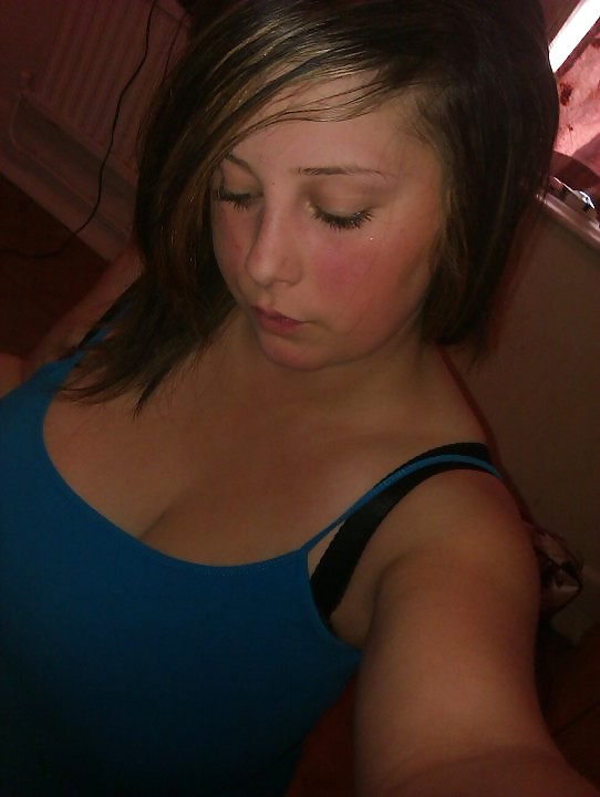 Sex Gallery SmutDates Username 'AliciaSingle18'