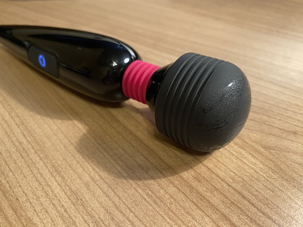 My used USB rechargeable Wand Sex toy For Sale - 4 Photos 
