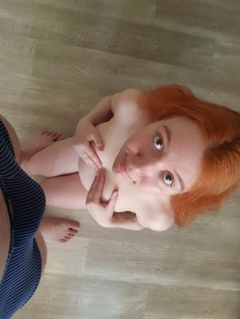 anika glow free photos         