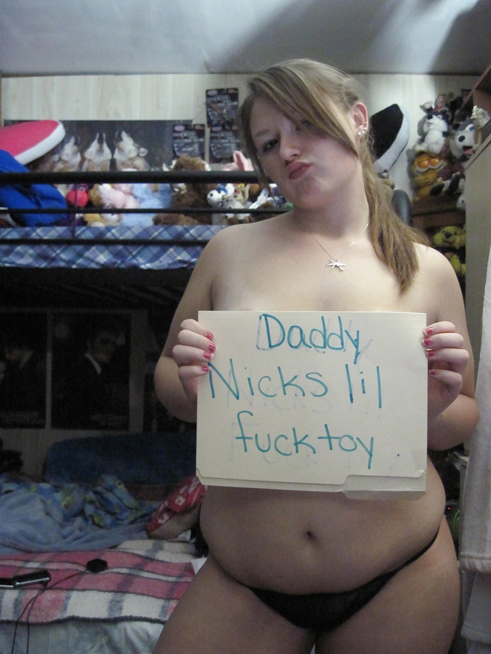 Sex Gallery Naughty SLUTS with Signs