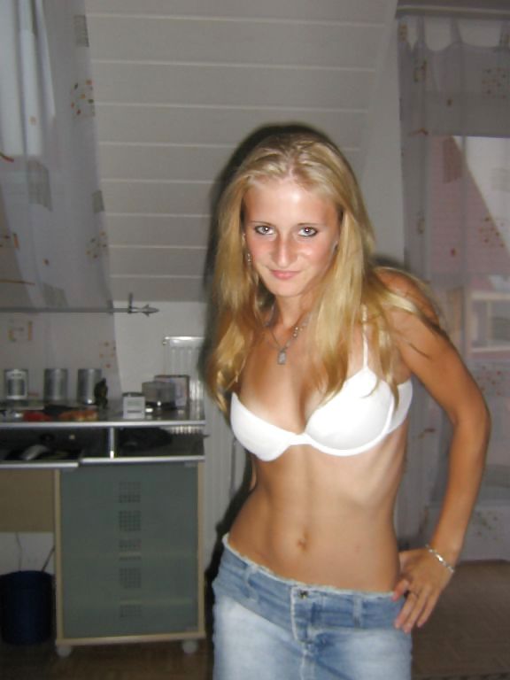 Sex Gallery Sexy blonde german girl