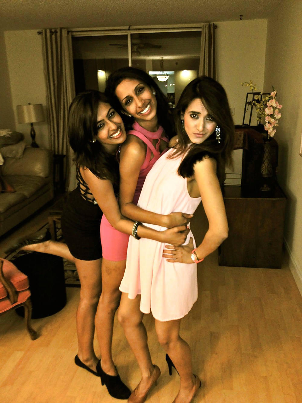 Sex Gallery Amateur Indian
