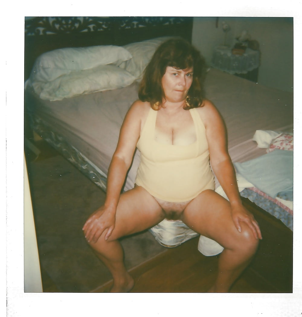 Polaroids Fuck Sluts Spread Their Hairy Juicy Cunts 298 Pics 4