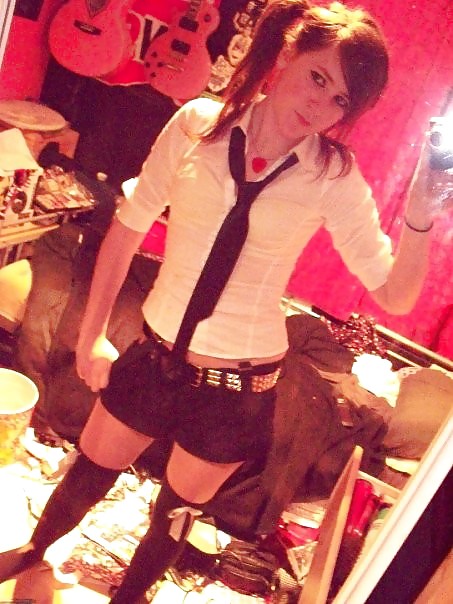 Sex Gallery Schoolgirl From SmutDates.com