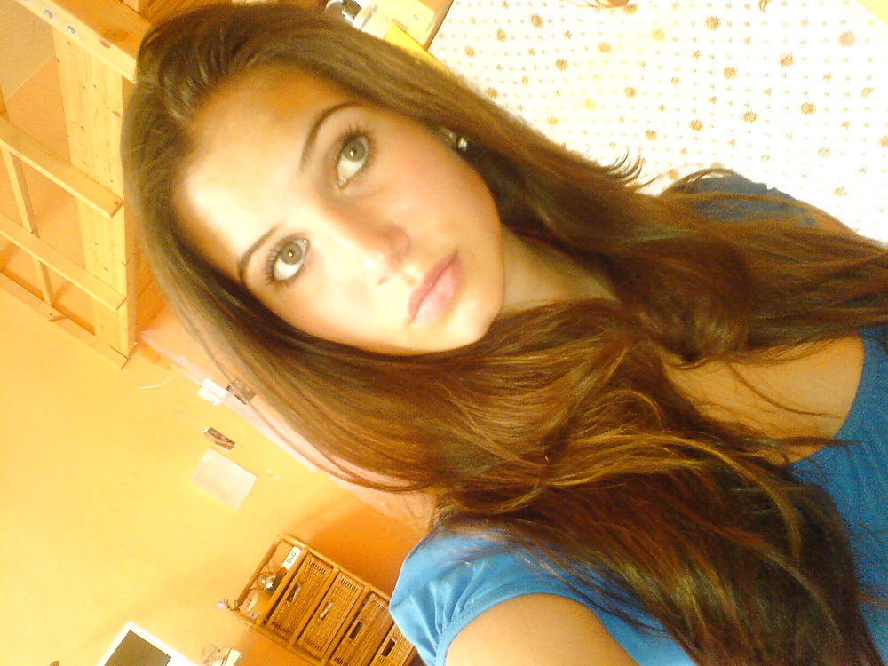 Sex Gallery Sexy Brunette