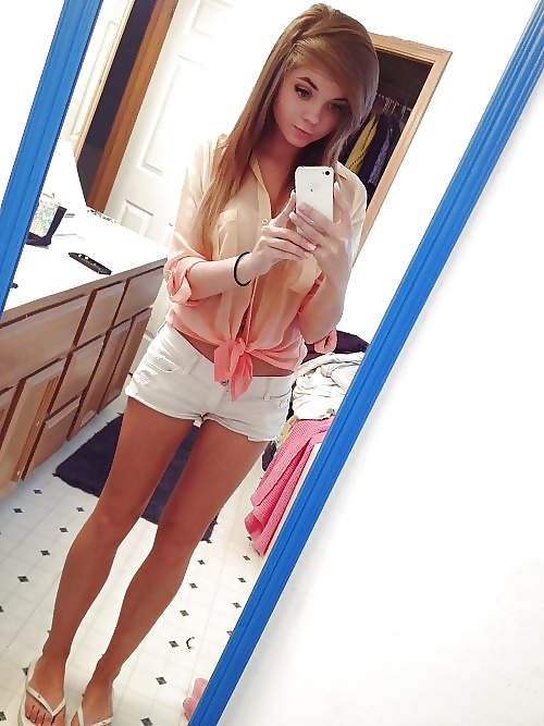 Sex Gallery Young And Naughty Bitches 20