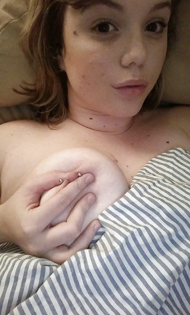 Sex Gallery Horny Teen Slut aka Counterterortits Selfies