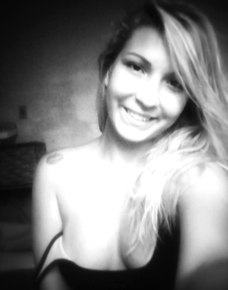 Sex Gallery LUANA RAMALHO CAIU NA NET