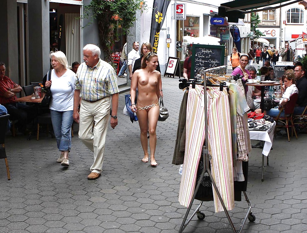 Sex Gallery Hot Girls Public Nude 1