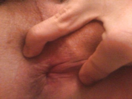 Want to see my asshole? Come closer ...