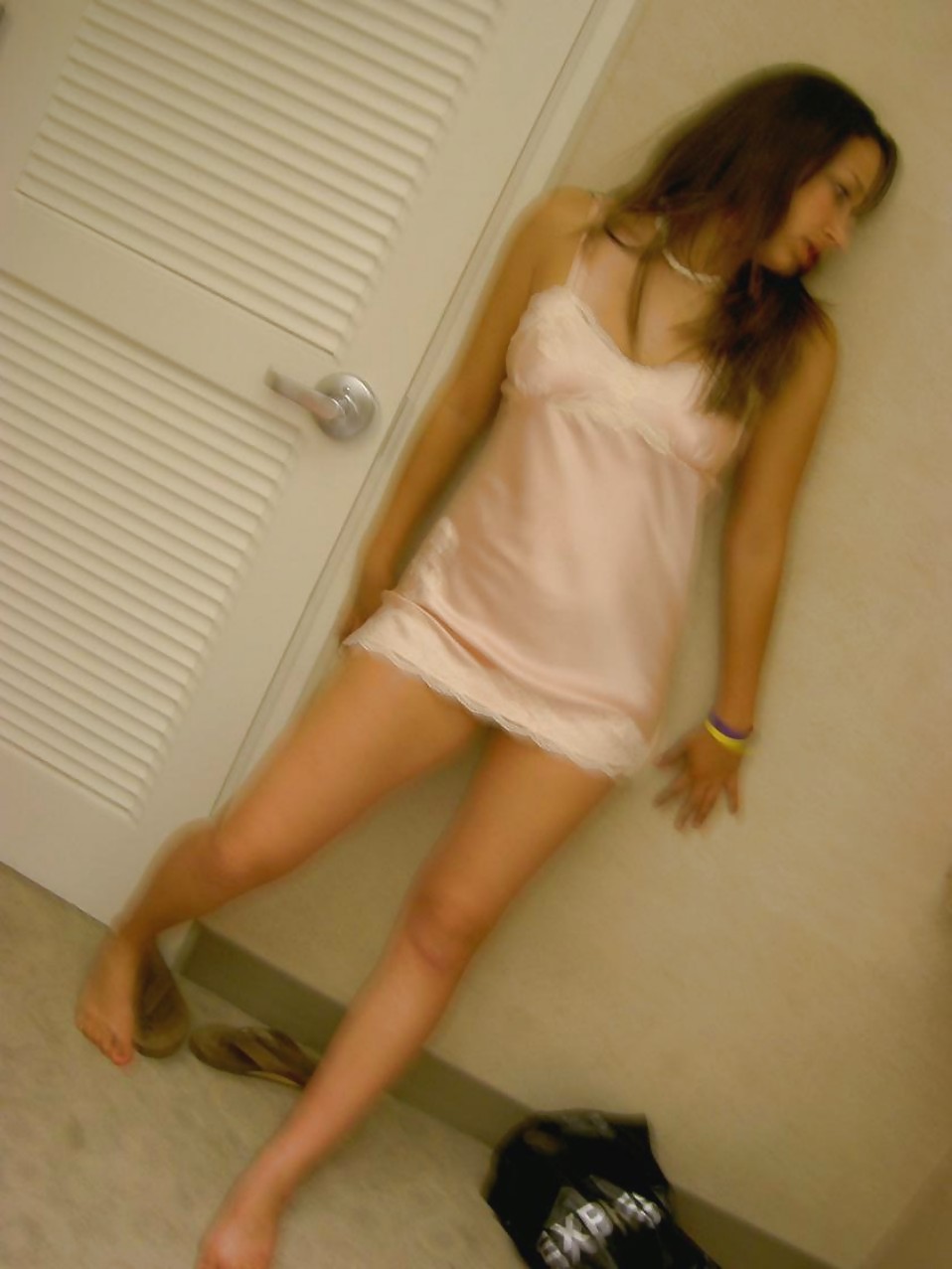 Sex Gallery Teens in short dresses.