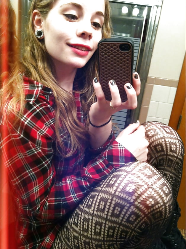 Sex Gallery American Unknown Teen Slefie Slut 001