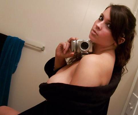 Sex Gallery BIG BUSTY HOTTIE