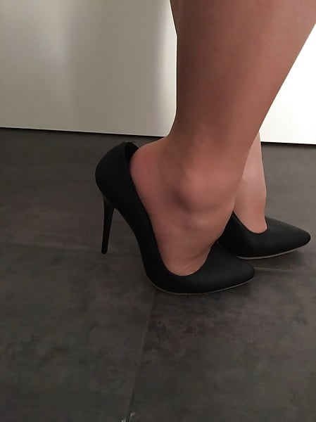 Amateur sexy heels doggystyle