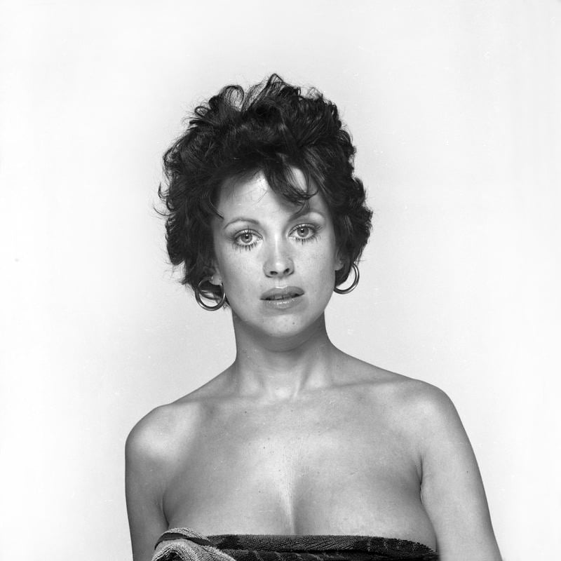 Celebrity Boobs - Phyllis Davis - 98 Pics, #2 xHamster