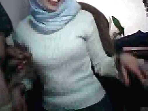 Sex Gallery hijab arab webcam in office Wears egypt or turkish jilbab