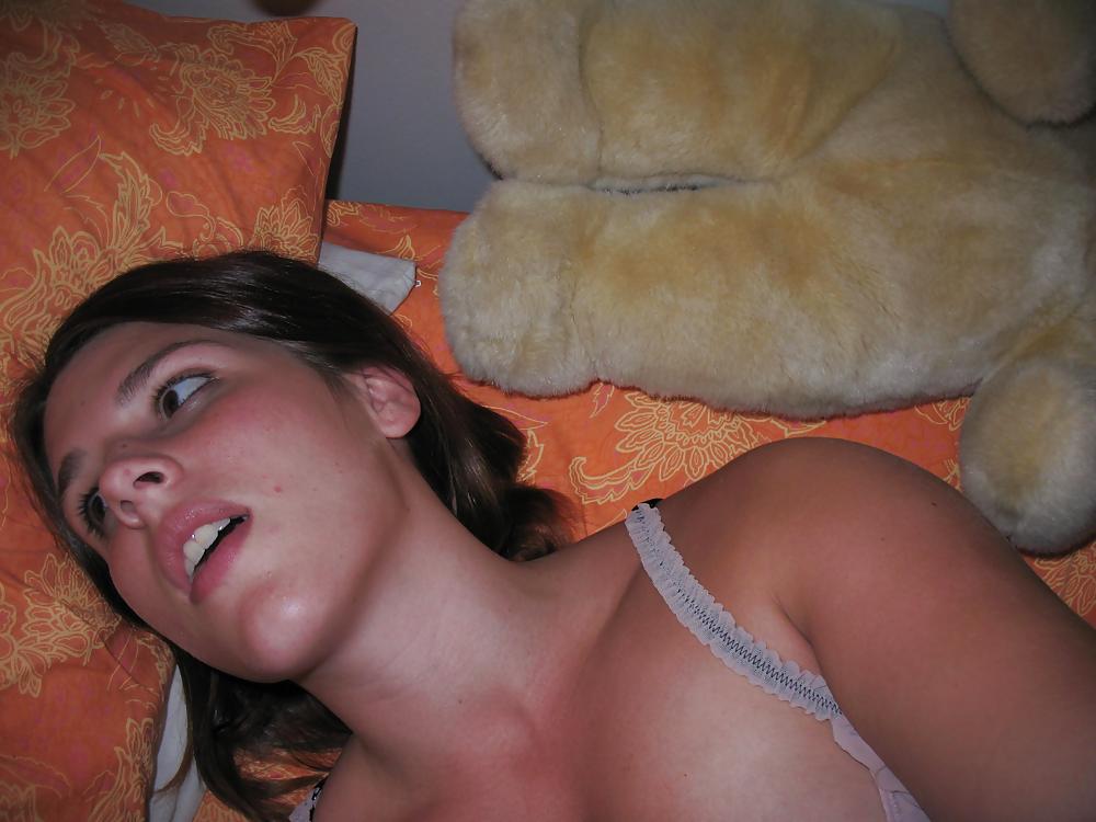 Sex Gallery nice brunette 2