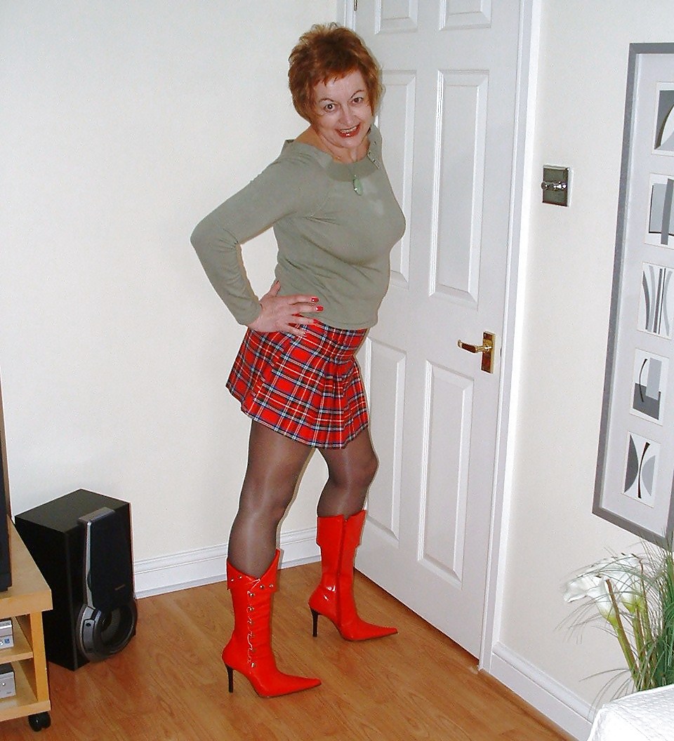 Sex Gallery hotlegs-chubby mature7-7