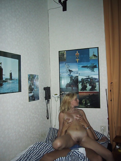 Sex Gallery A Hairy Pussy that loves a military man