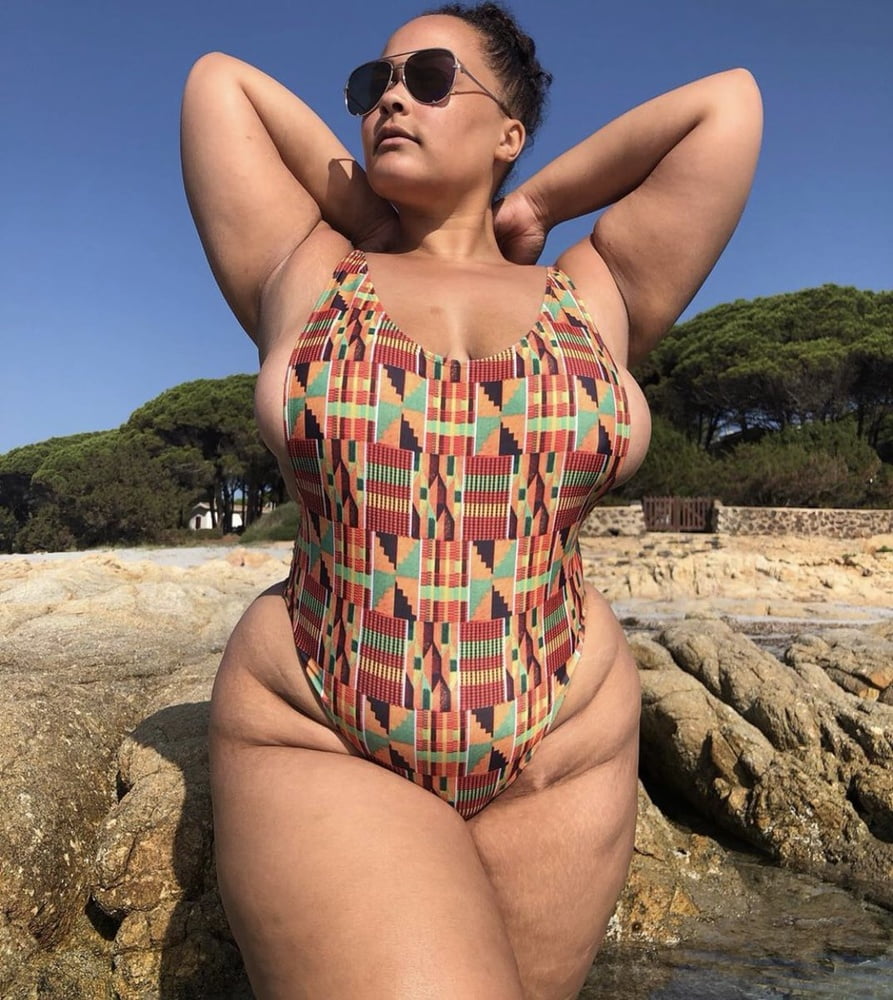 Hot girls in bikinis with big boobs