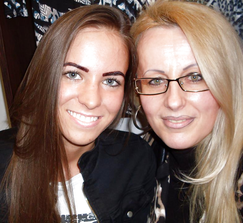 Sex Gallery Mother & Daughter