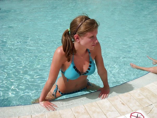 Sex Gallery Sexy in Bikinis