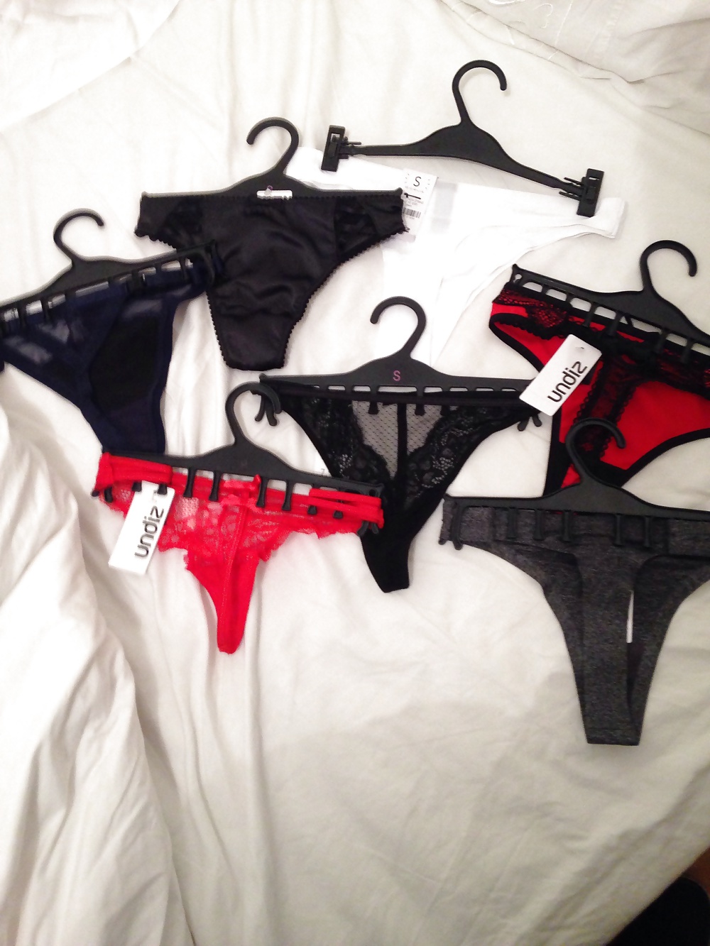 Sex Gallery Nouveaux strings de ma femme