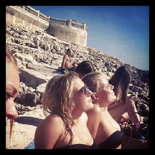 Sex Gallery Bikini girls 2