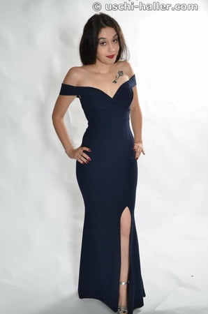 photo shooting with turkish born jasmin in an evening dress         